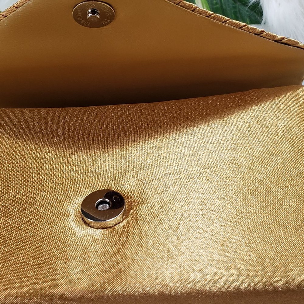 Sleek Stylish Formal Clutch - Picture 7 of 9